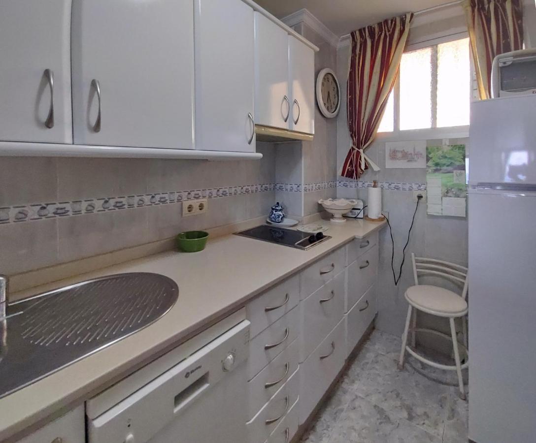 Buena Vista Apartment Torre Del Mar Bagian luar foto